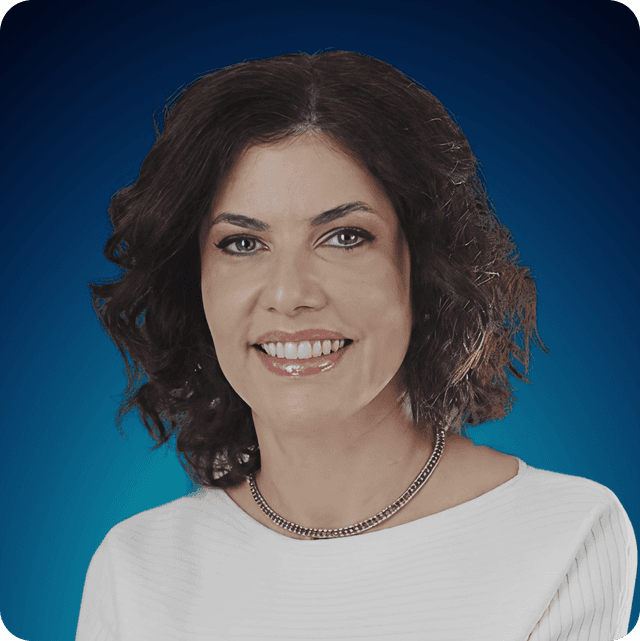 Flávia  Barros